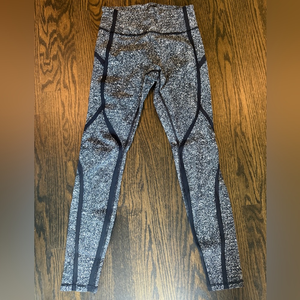 Lululemon Black and White Leggings